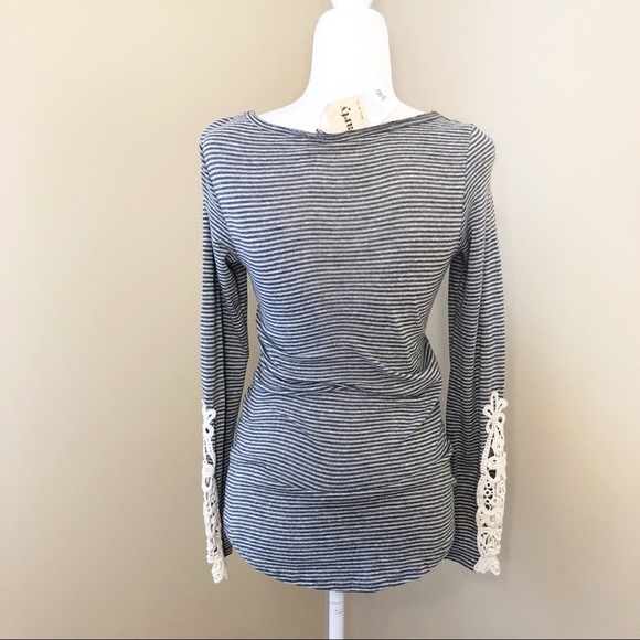 T Party NWT Embroidered Sleeve Gray Stripe Tee - S - Picture 3 of 11